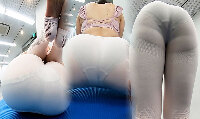 【ヨガ】無自覚にしても程がある透け感が激しすぎるインストラクターさん