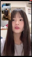 オナ電でおっぱいを見せてしまう
