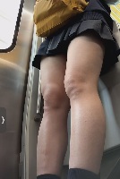 至近距離！！ムチムチな太ももをご堪能あれ！！！