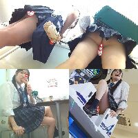 【高画質】お友達と3人でコンビニでお買い物♡フランクフルト咥えるお友達♡からのゲーセンでみんな弾ける