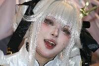 コスプレイヤーの顔面アップ237