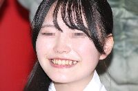 キャンギャルの顔面アップ130