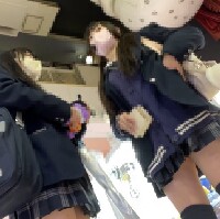 JKお宝＃22  ガチャガチャコーナーでパンチラしているJK