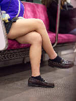 制服女子達の電車内でも様子を写真集にしました