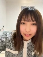 笑顔の素敵な美人さんがアソコ晒してイジります⋯