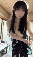 令嬢風の女子が激しいピストンオナで潮吹き！