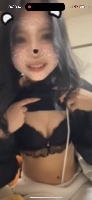 ちっぱいギャルがエロ配信！ 全裸晒しからオナニーまで