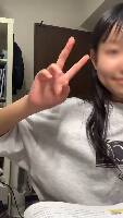 勉強中なのにブラ＆パイ見せ⋯つい乗せられちゃった女子！