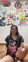 超かわいい子が自分でまくってパイちらちら配信