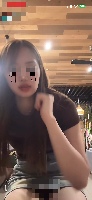 超ミニスカ激かわいい子のちらちら配信