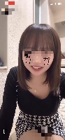 超かわいいミニスカっ子の三角ちらちら配信