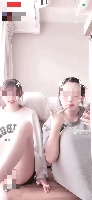 ２人とも超かわいい隙間ちらちら配信